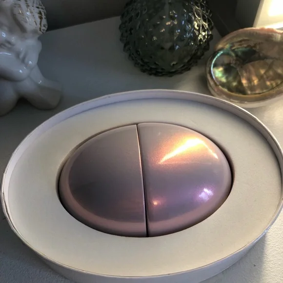 KKW opal collection - Picture 2 of 4